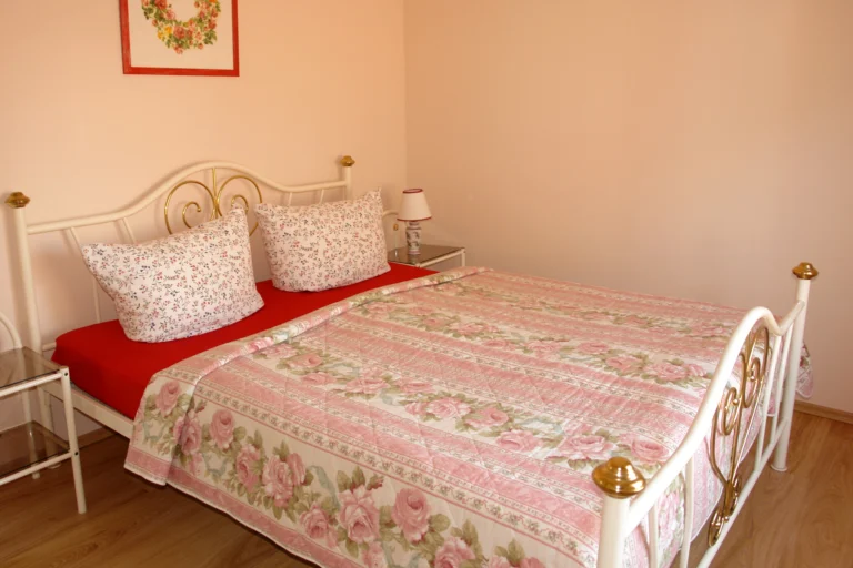 Laryss – Schlafzimmer